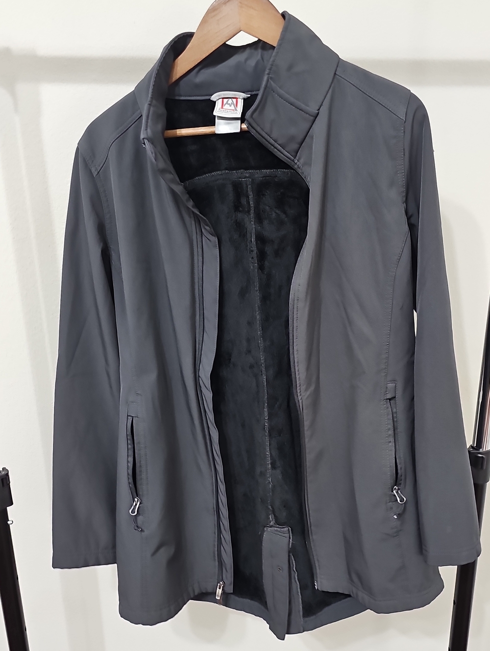 Avalanche Women's Grey Softshell Jacket Fleece Lined Full Zip Coat Size L